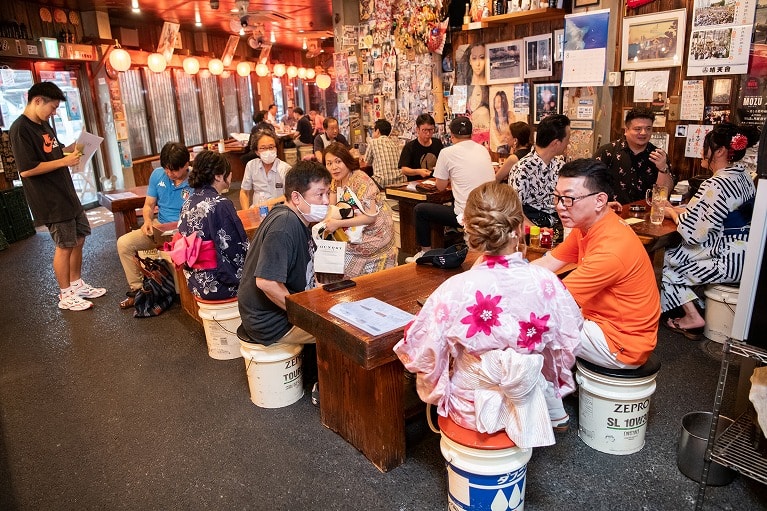 フリースタイルの陽気な居酒屋